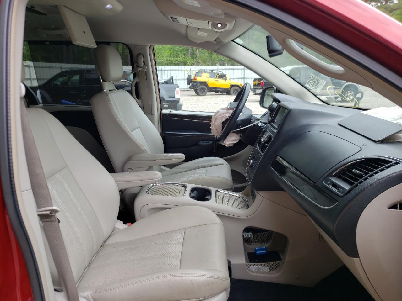 Zdjęcie 5 z aukcji – 2015 CHRYSLER TOWN&COUNT z VIN 2C4RC1CG6FR526645