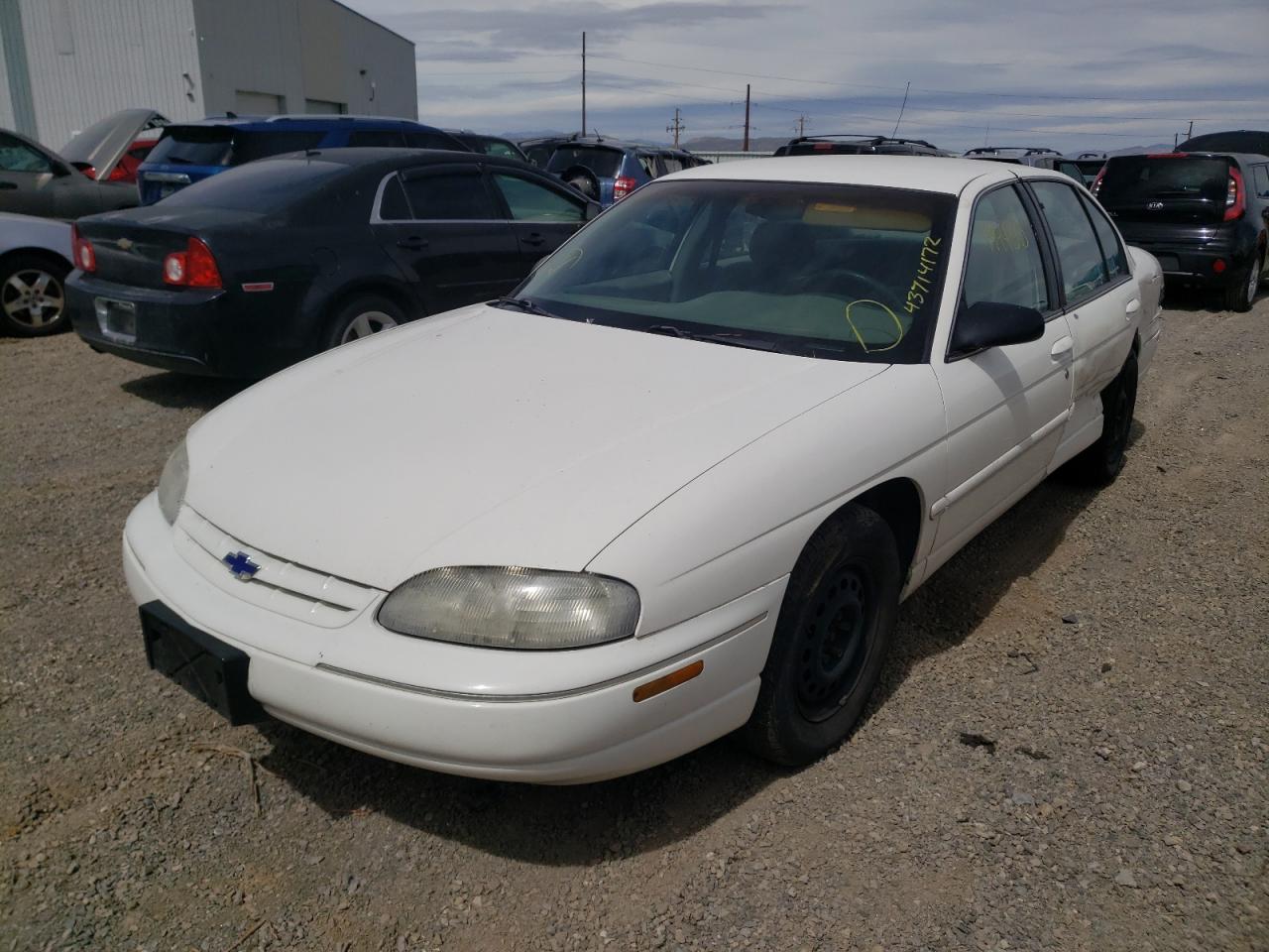 Photo 2 from auction – 2001 CHEVROLET LUMINA with VIN 2G1WL52J411295607
