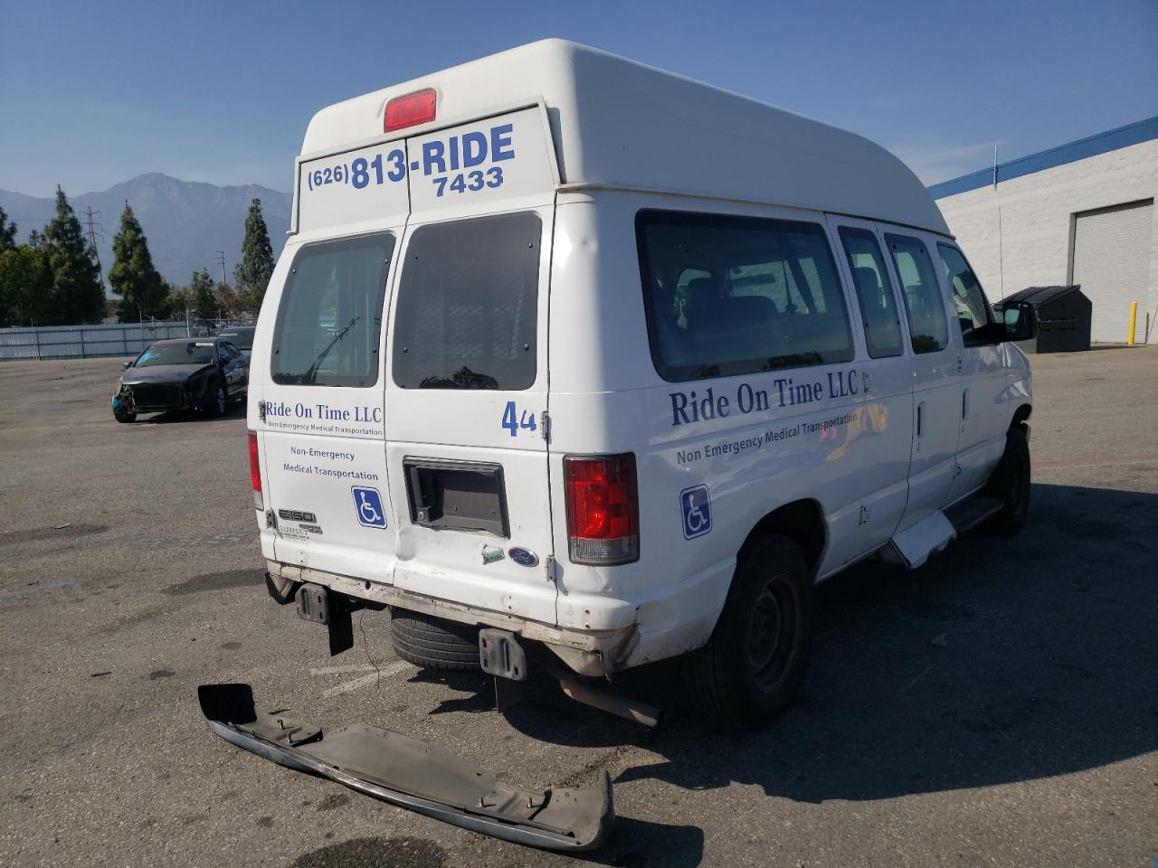Photo 4 from auction – 2012 FORD ECONOLINE with VIN 1FTNE1EW4CDA38273