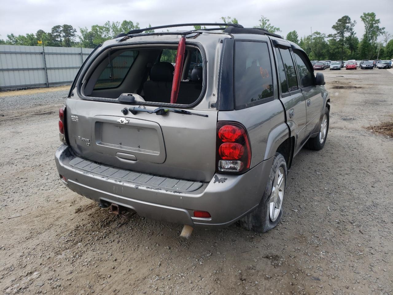 Photo 4 from auction – 2007 CHEVROLET TRAILBLAZE with VIN 1GNDS13S972258070