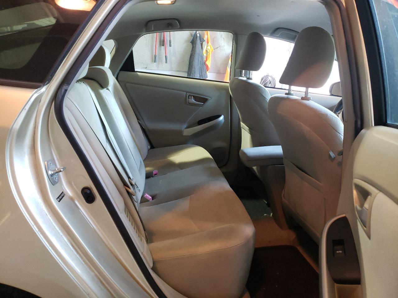 Photo 6 from auction – 2010 TOYOTA PRIUS with VIN JTDKN3DU7A0087230
