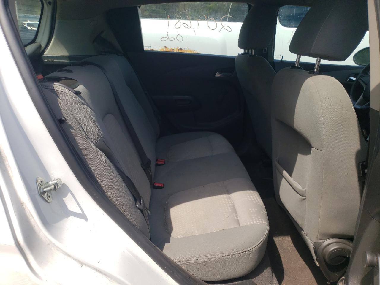 صورة رقم 6 من المزاد - 2012 CHEVROLET SONIC LS مع VIN 1G1JA6SH1C4110259
