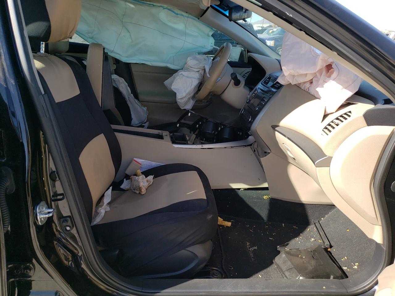 Photo 5 from auction – 2015 NISSAN ALTIMA 2.5 with VIN 1N4AL3AP2FC570152