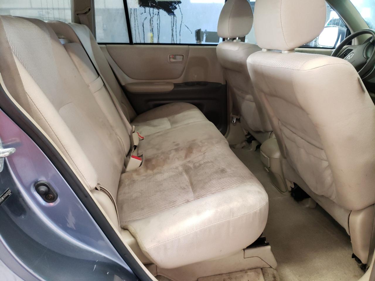 Photo 6 from auction – 2006 TOYOTA HIGHLANDER with VIN JTEEW21A760022430