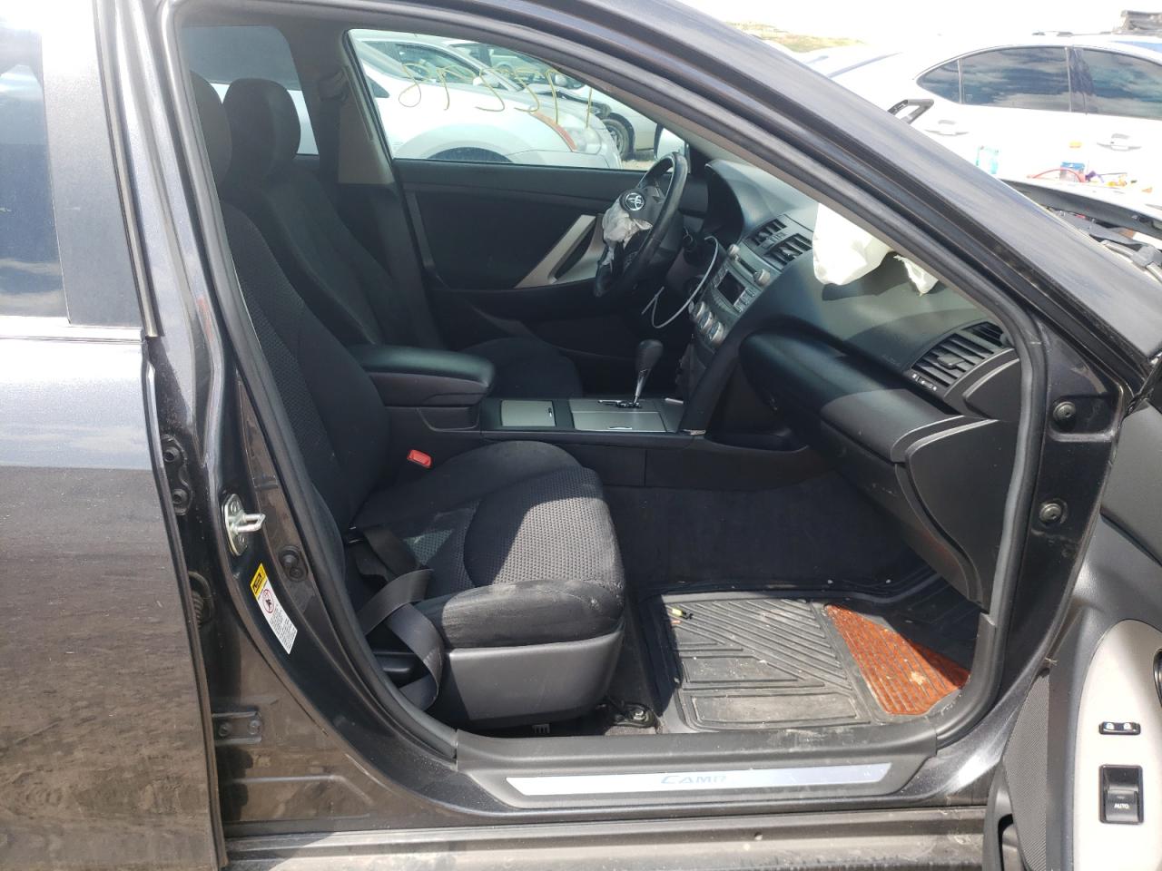 Photo 5 from auction – 2010 TOYOTA CAMRY BASE with VIN 4T1BF3EK8AU114336