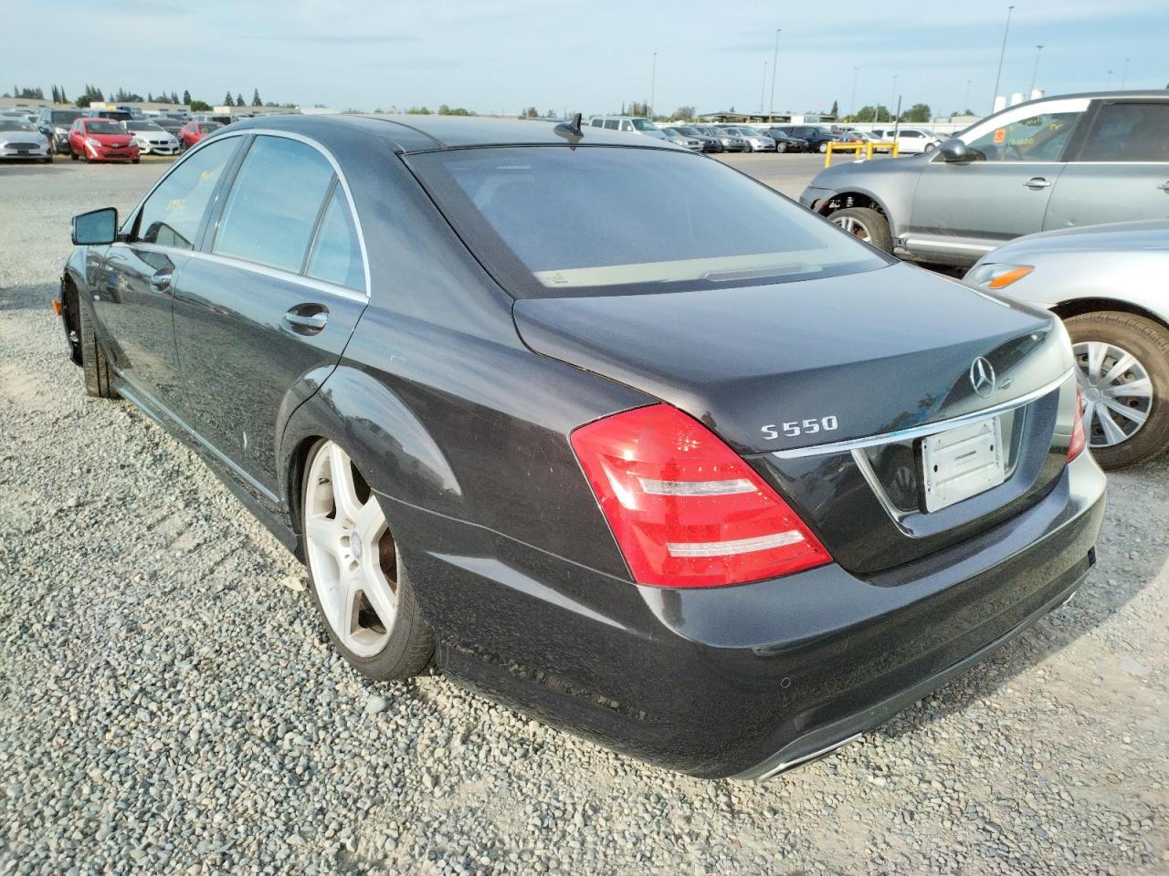 Photo 3 from auction – 2012 MERCEDES-BENZ S 550 with VIN WDDNG7DB2CA472971