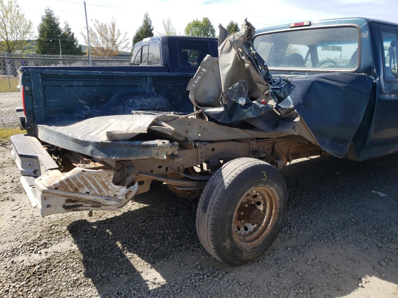 Photo 9 from auction – 1997 FORD F250 with VIN 1FTHX26G3VEC15056