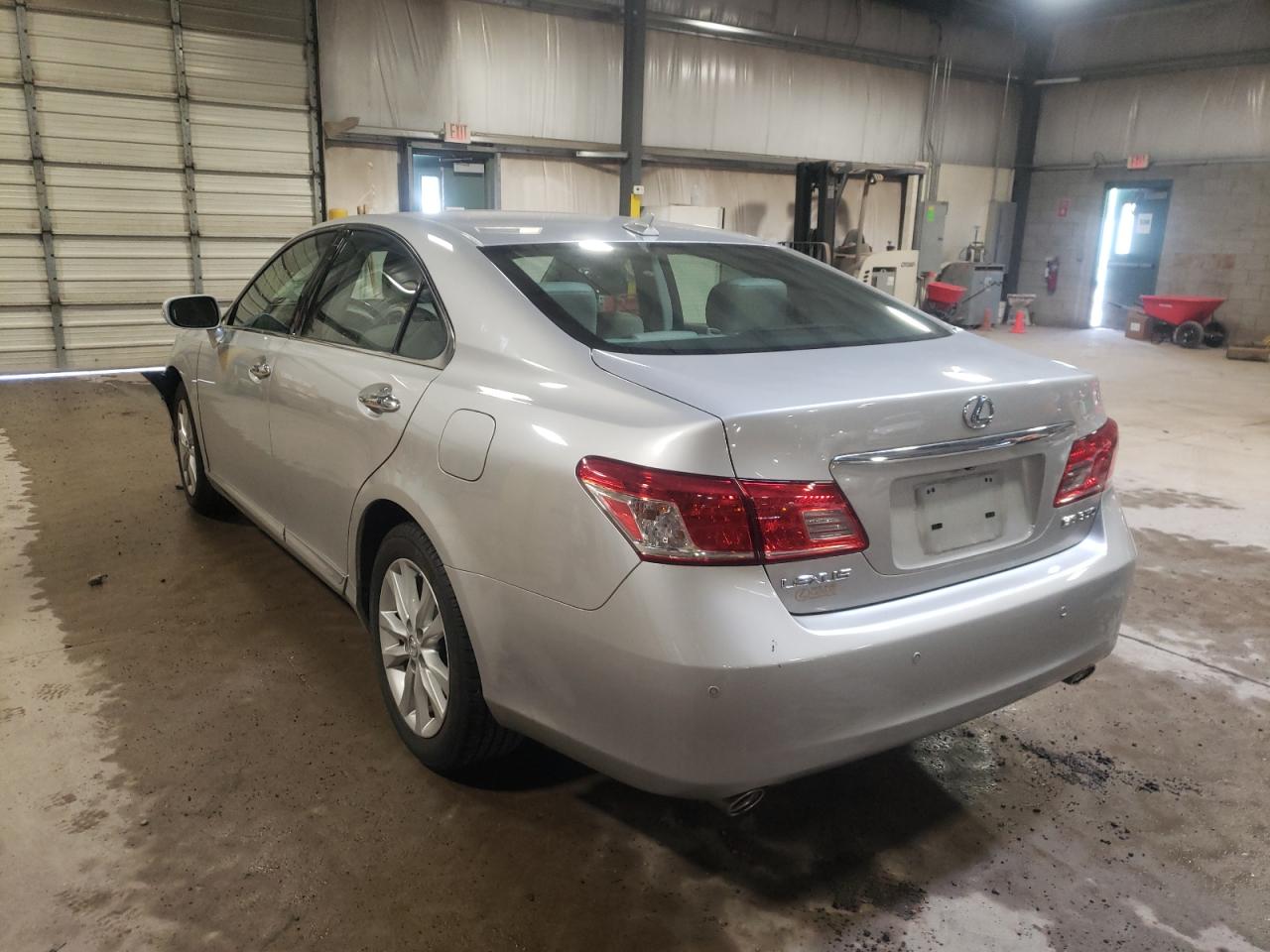 Photo 3 from auction – 2010 LEXUS ES 350 with VIN JTHBK1EG6A2342572