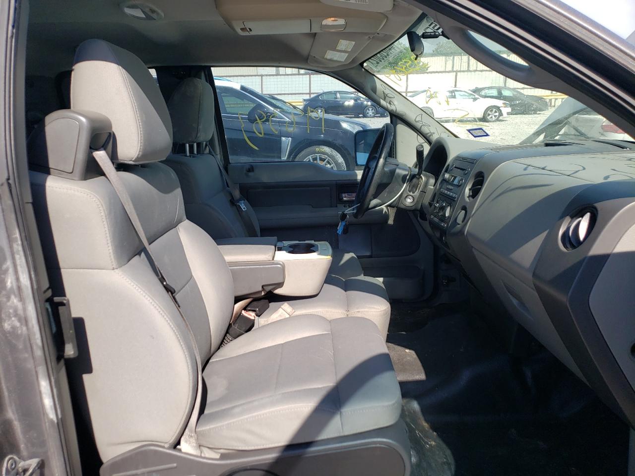 Photo 5 from auction – 2007 FORD F150 with VIN 1FTRX12W47FB53689