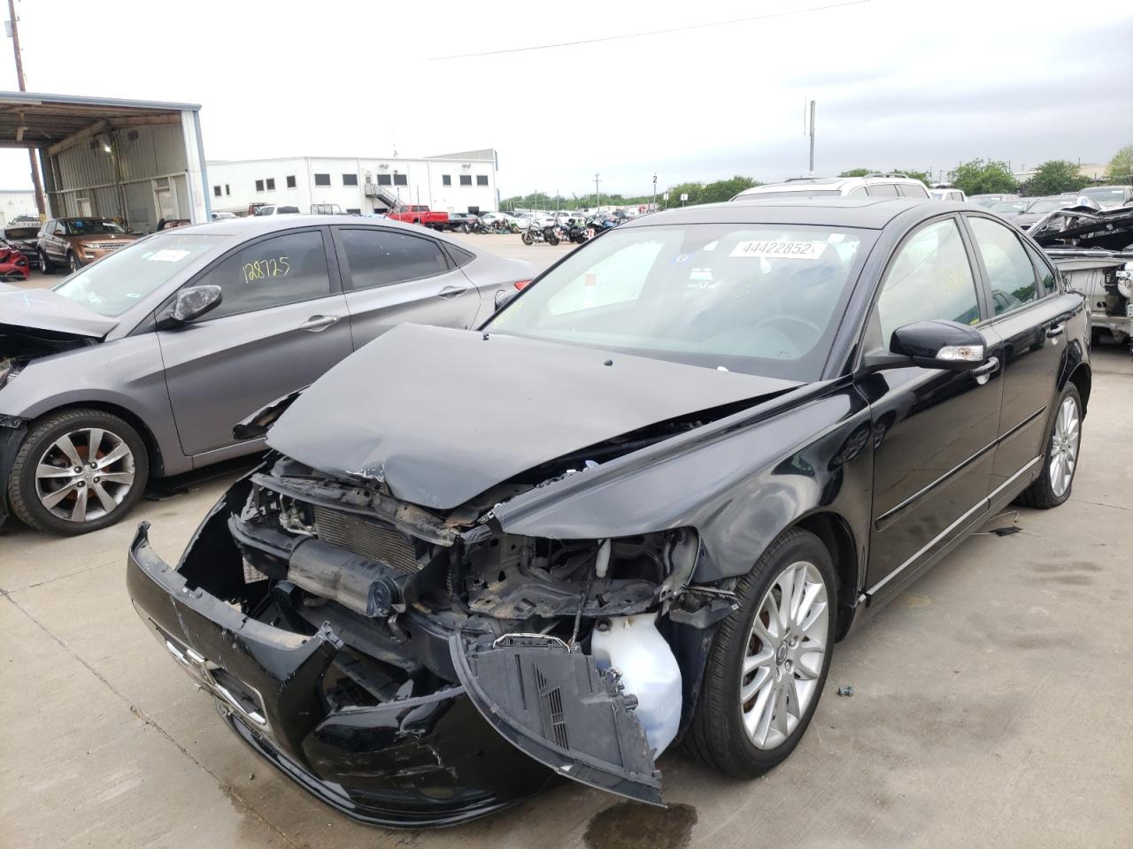 Photo 2 from auction – 2010 VOLVO S40 2.4I with VIN YV1382MS1A2498495
