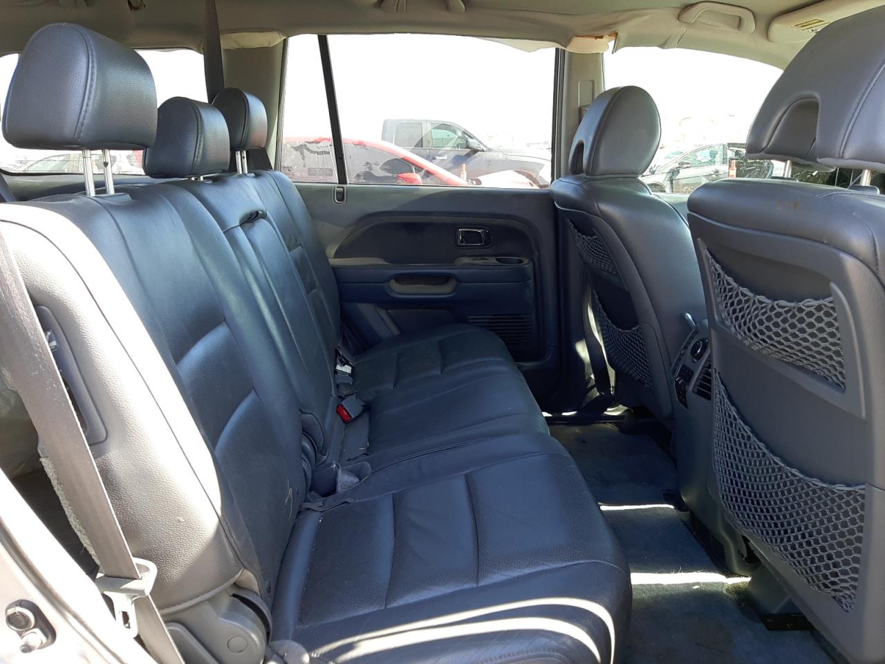 Photo 16 from auction – 2006 HONDA PILOT EX with VIN 5FNYF28636B047555