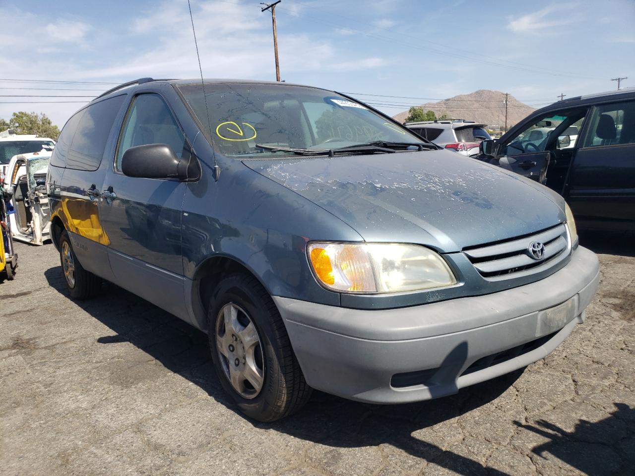 Photo 1 from auction – 2003 TOYOTA SIENNA CE with VIN 4T3ZF19C83U529284