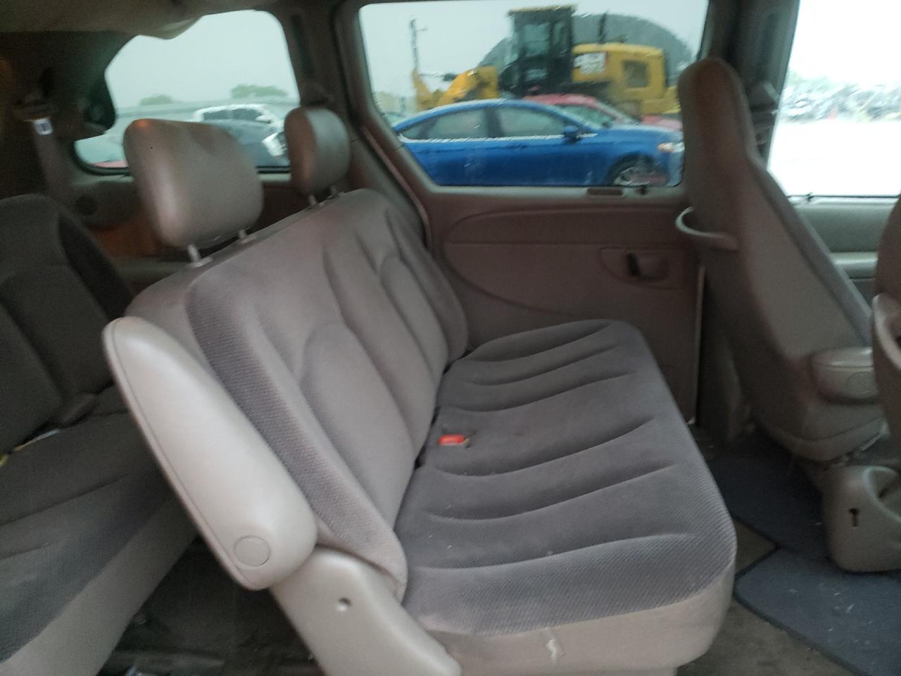 Photo 6 from auction – 2001 CHRYSLER VOYAGER with VIN 1C4GJ25B51B226283