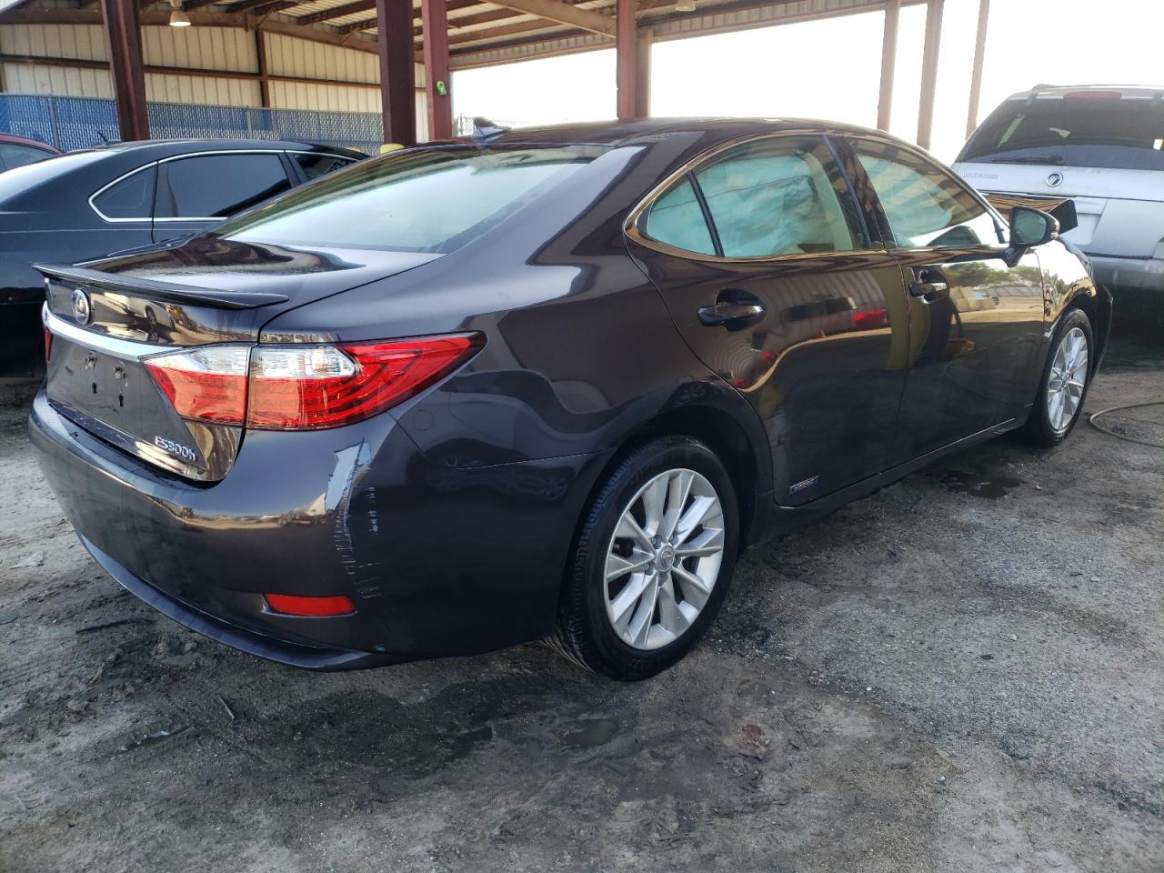 صورة رقم 16 من المزاد - 2013 LEXUS ES 300H مع VIN JTHBW1GG5D2022388