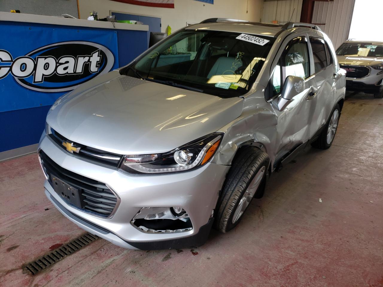Photo 2 from auction – 2018 CHEVROLET TRAX PREMI with VIN 3GNCJRSB0JL323134