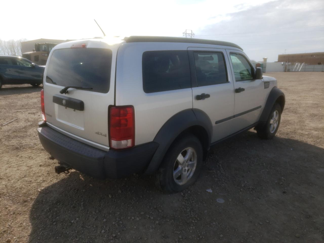 Photo 4 from auction – 2007 DODGE NITRO SXT with VIN 1D8GU28K37W728814
