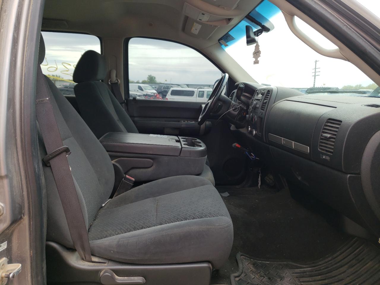 Photo 5 from auction – 2008 GMC SIERRA K15 with VIN 2GTEK13M981198467