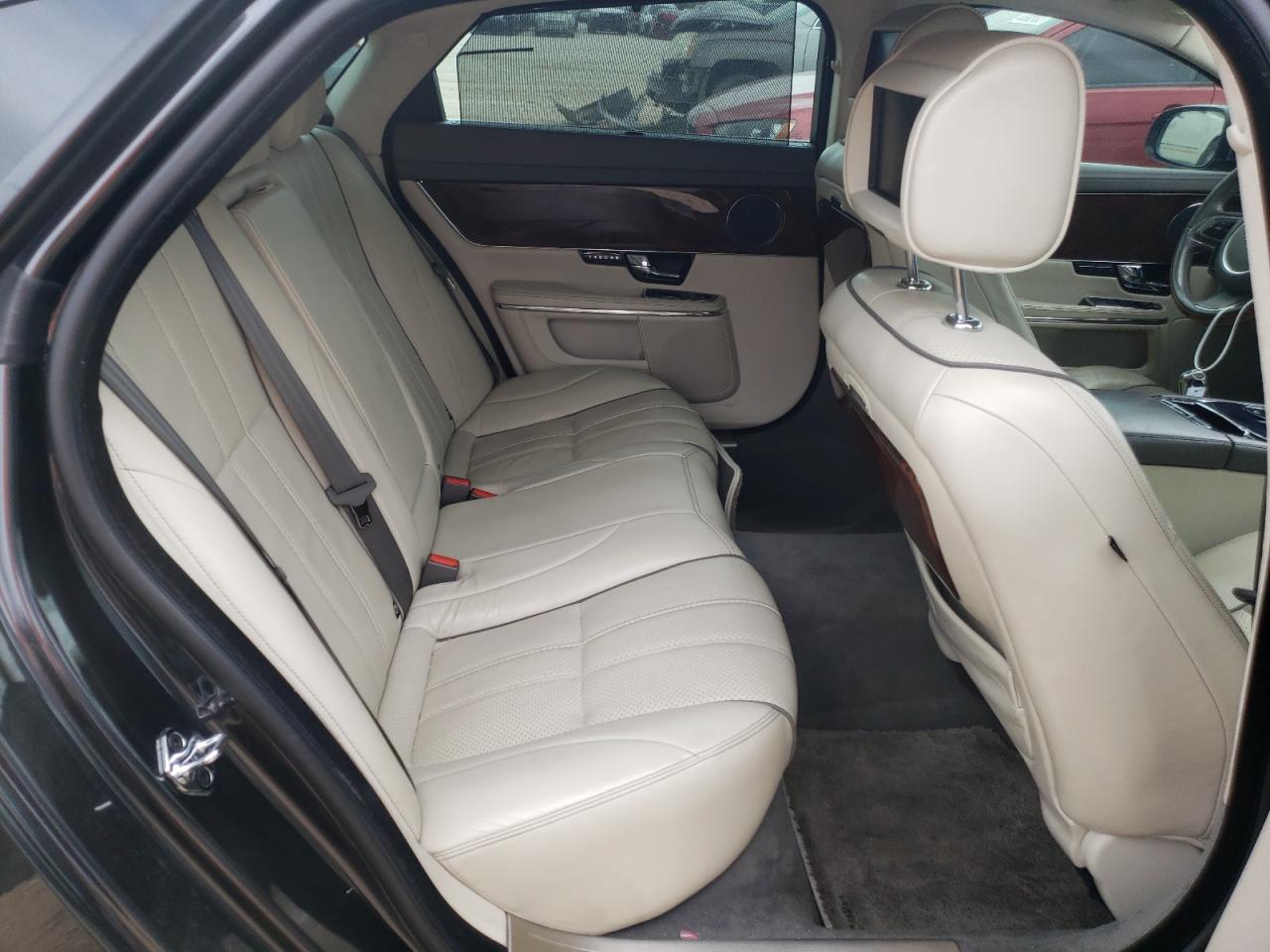 Photo 6 from auction – 2012 JAGUAR XJL with VIN SAJWA2GB2CLV21073