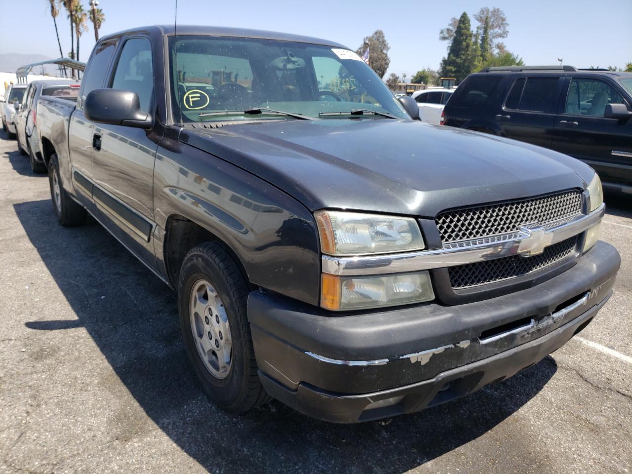 CHEVROLET SILVERADO 2004 with VIN 1GCEC19T54E387797 - Photo from auction