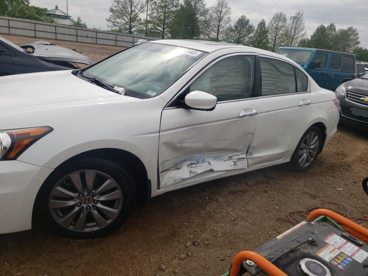 Photo 9 from auction – 2011 HONDA ACCORD EXL with VIN 1HGCP3F87BA028285