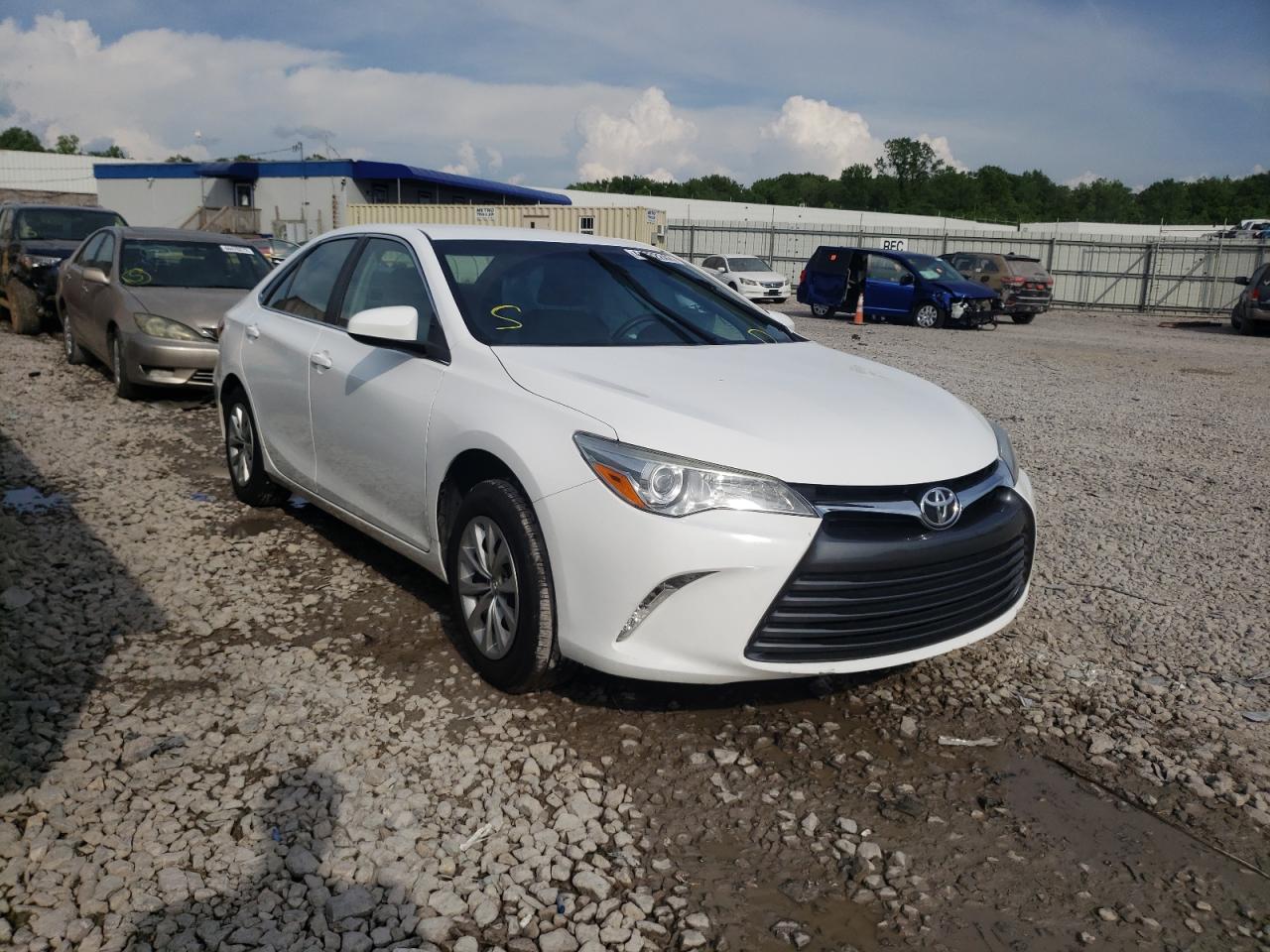 Photo 1 from auction – 2017 TOYOTA CAMRY LE with VIN 4T1BF1FK8HU273158