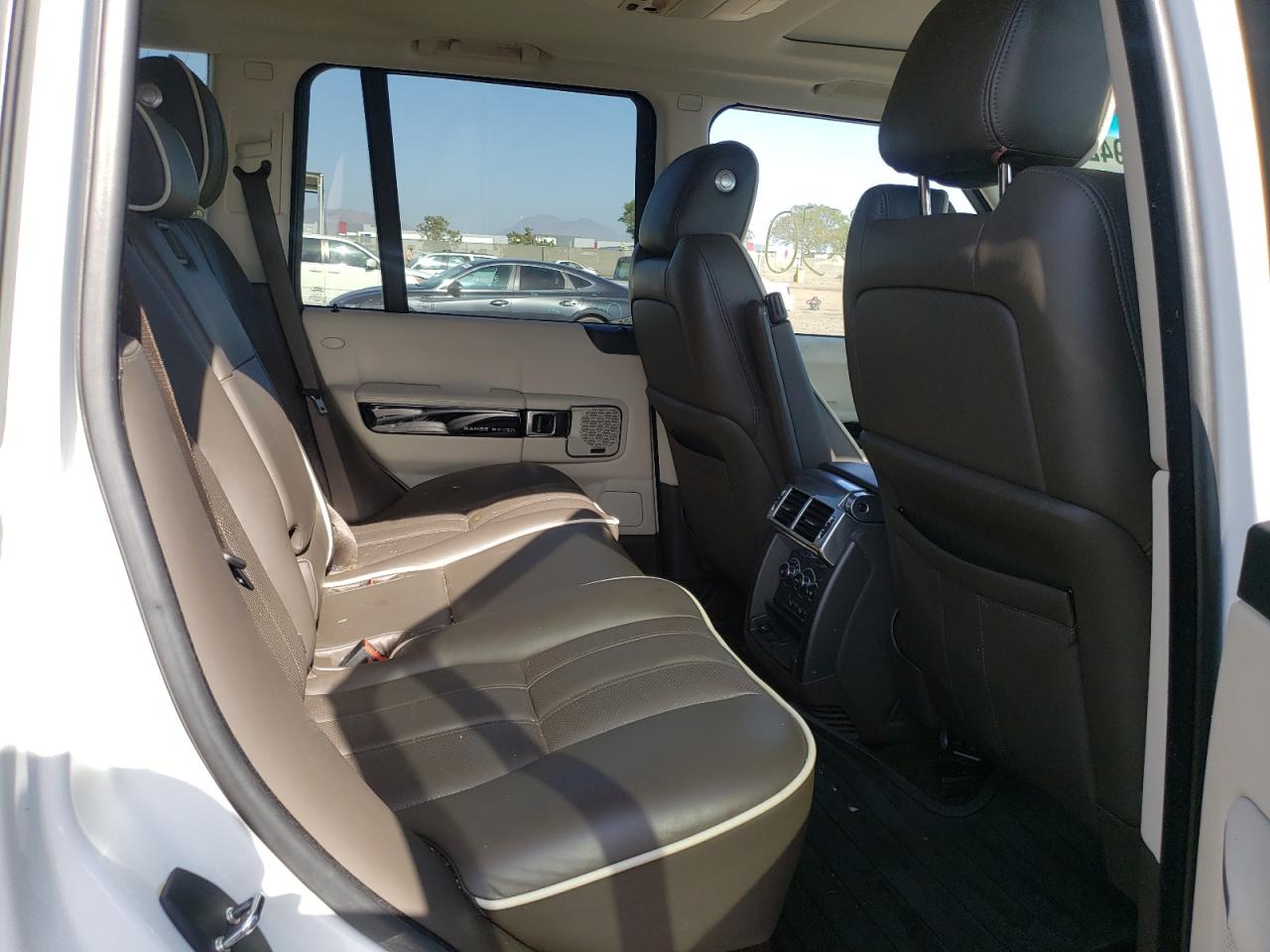 Photo 6 from auction – 2012 LAND ROVER RANGE ROVE with VIN SALMF1D43CA381479