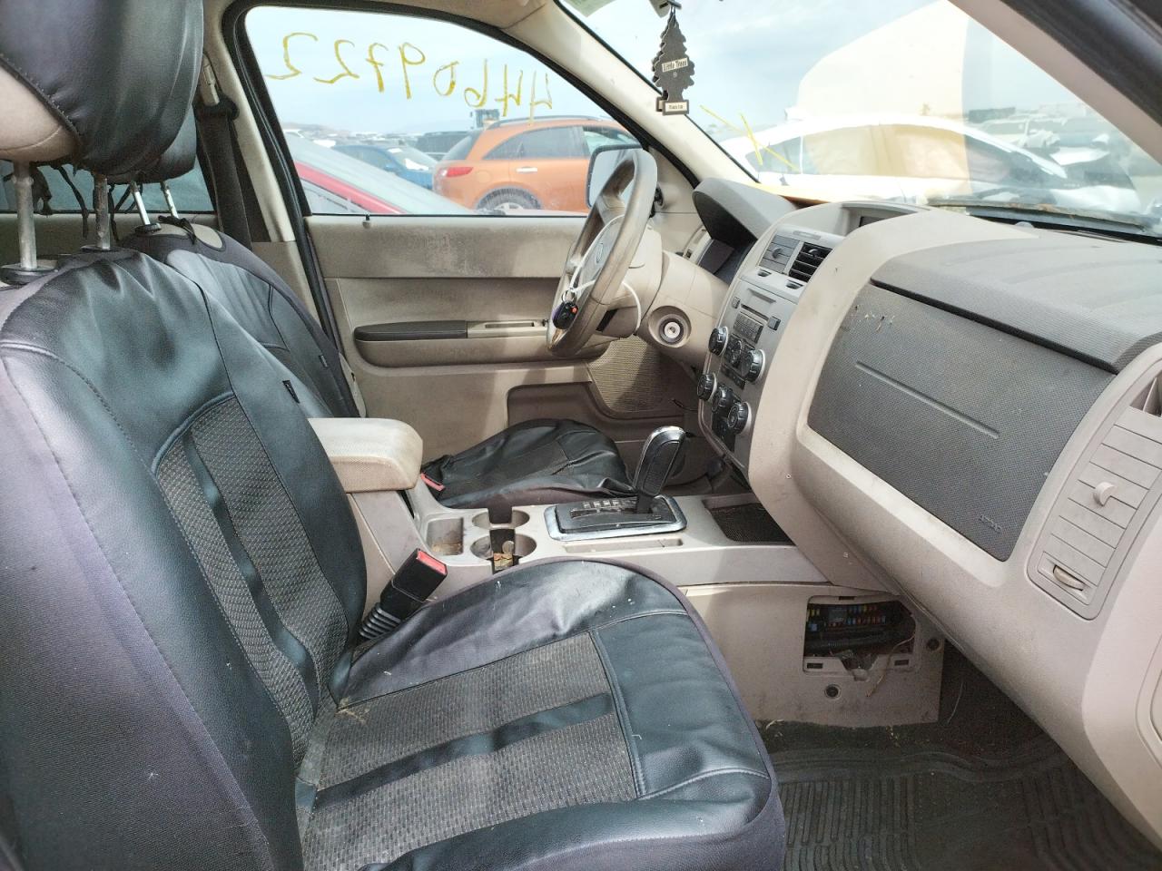 Photo 5 from auction – 2008 FORD ESCAPE HEV with VIN 1FMCU49H28KE12160