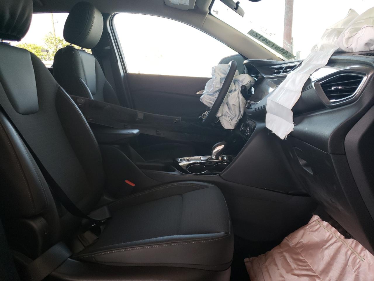 Photo 5 from auction – 2021 BUICK ENCORE GX with VIN KL4MMDSL8MB066756