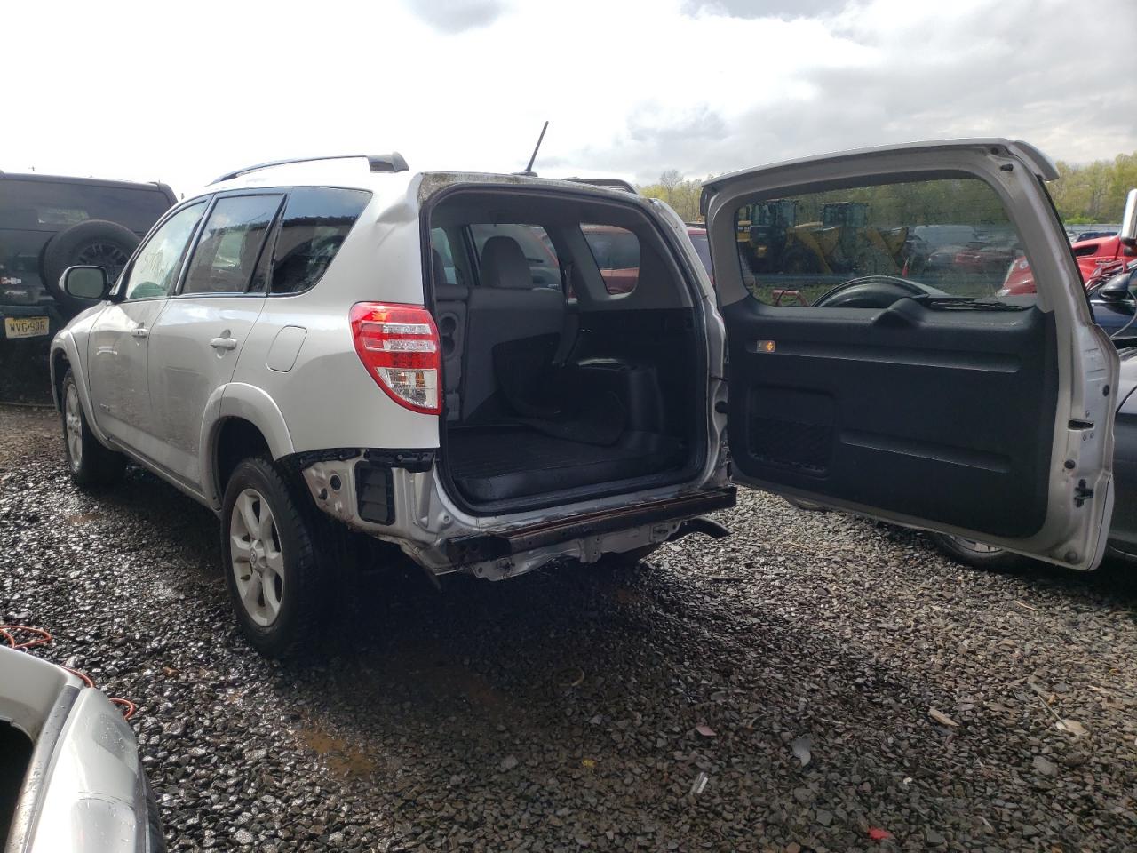 Photo 3 from auction – 2012 TOYOTA RAV4 LIMIT with VIN 2T3DF4DV5CW209344