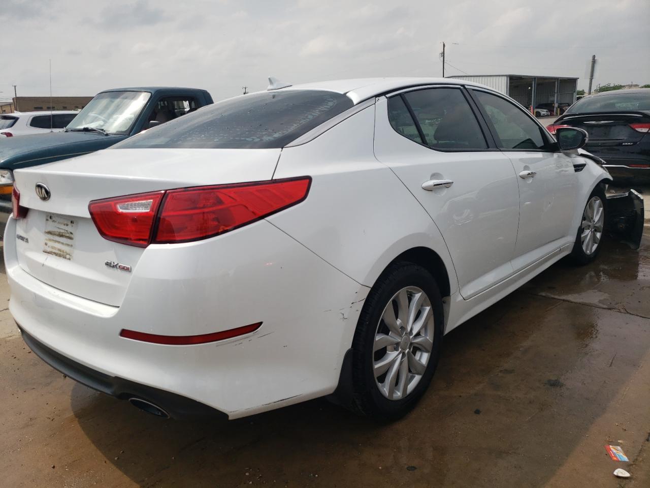 Photo 4 from auction – 2015 KIA OPTIMA EX with VIN 5XXGN4A75FG454979