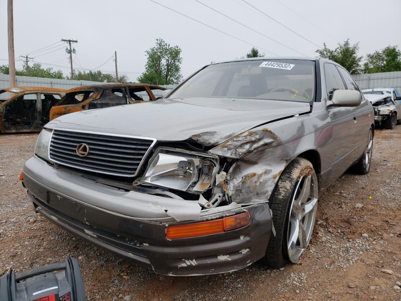 Photo 2 from auction – 1996 LEXUS LS 400 with VIN JT8BH22F9T0065978