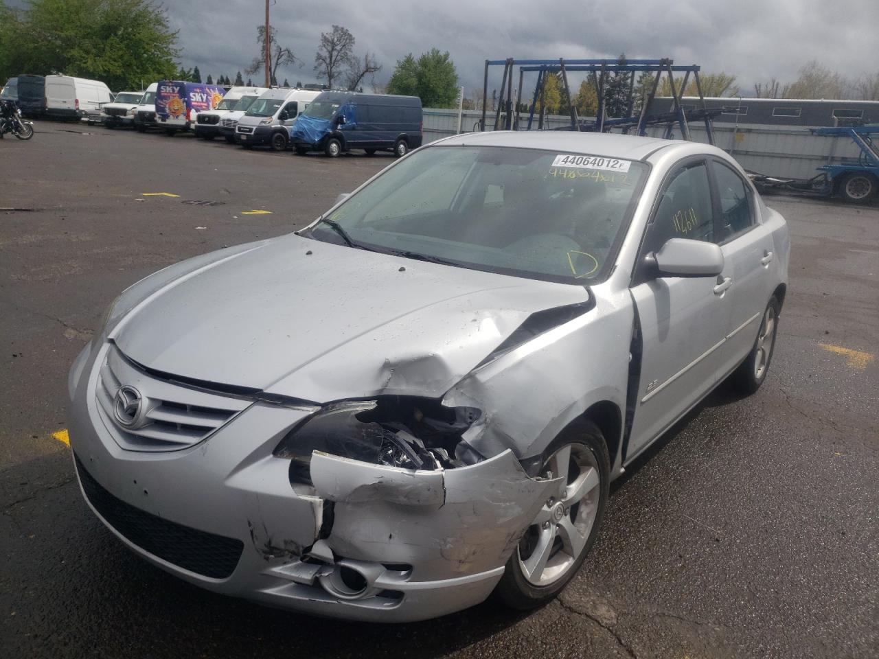 Photo 2 from auction – 2004 MAZDA 3 S with VIN JM1BK123841199296