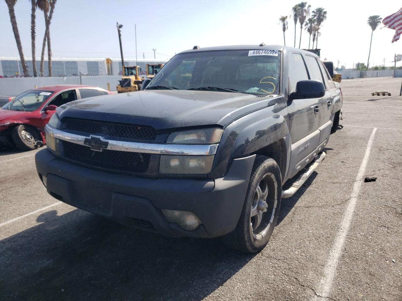 Photo 2 from auction – 2004 CHEVROLET AVALANCHE with VIN 3GNEC12TX4G319103