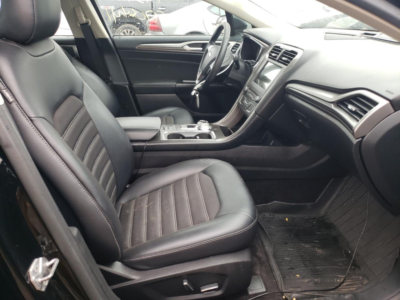 Photo 5 from auction – 2017 FORD FUSION SE with VIN 3FA6P0HD6HR271305
