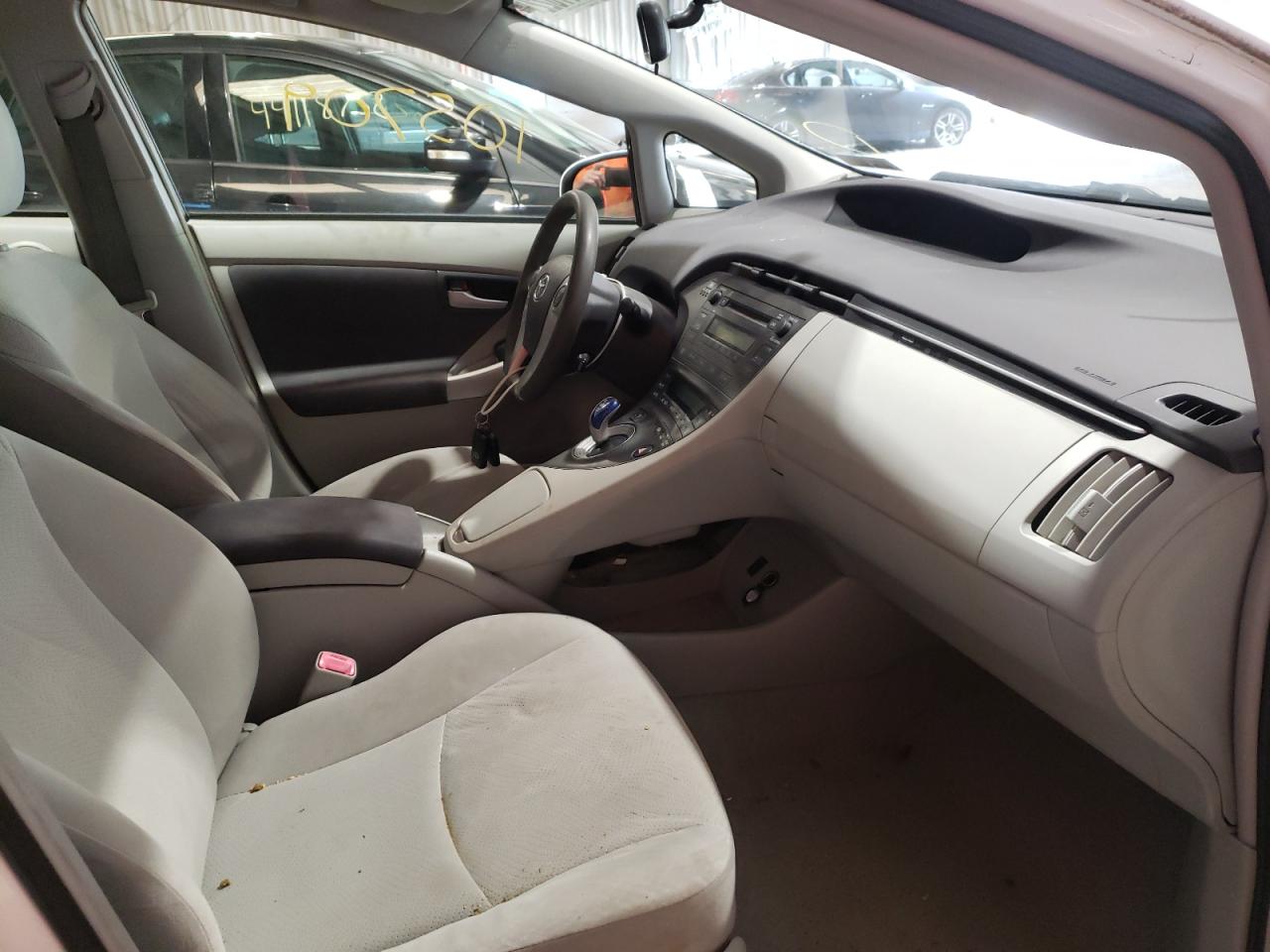 Photo 5 from auction – 2010 TOYOTA PRIUS with VIN JTDKN3DU0A0085013