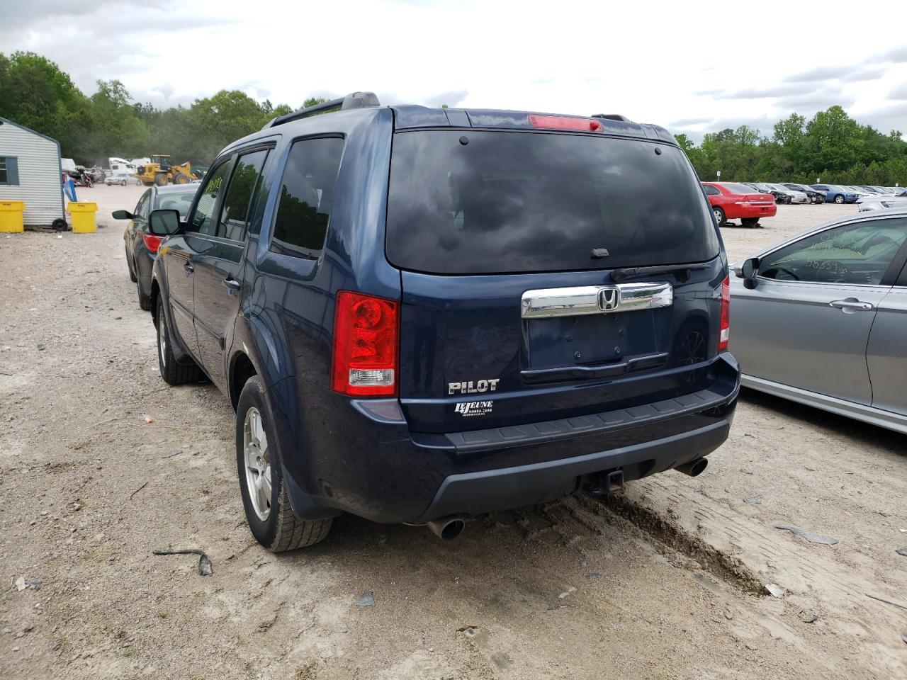 Photo 3 from auction – 2010 HONDA PILOT EXL with VIN 5FNYF3H5XAB001954