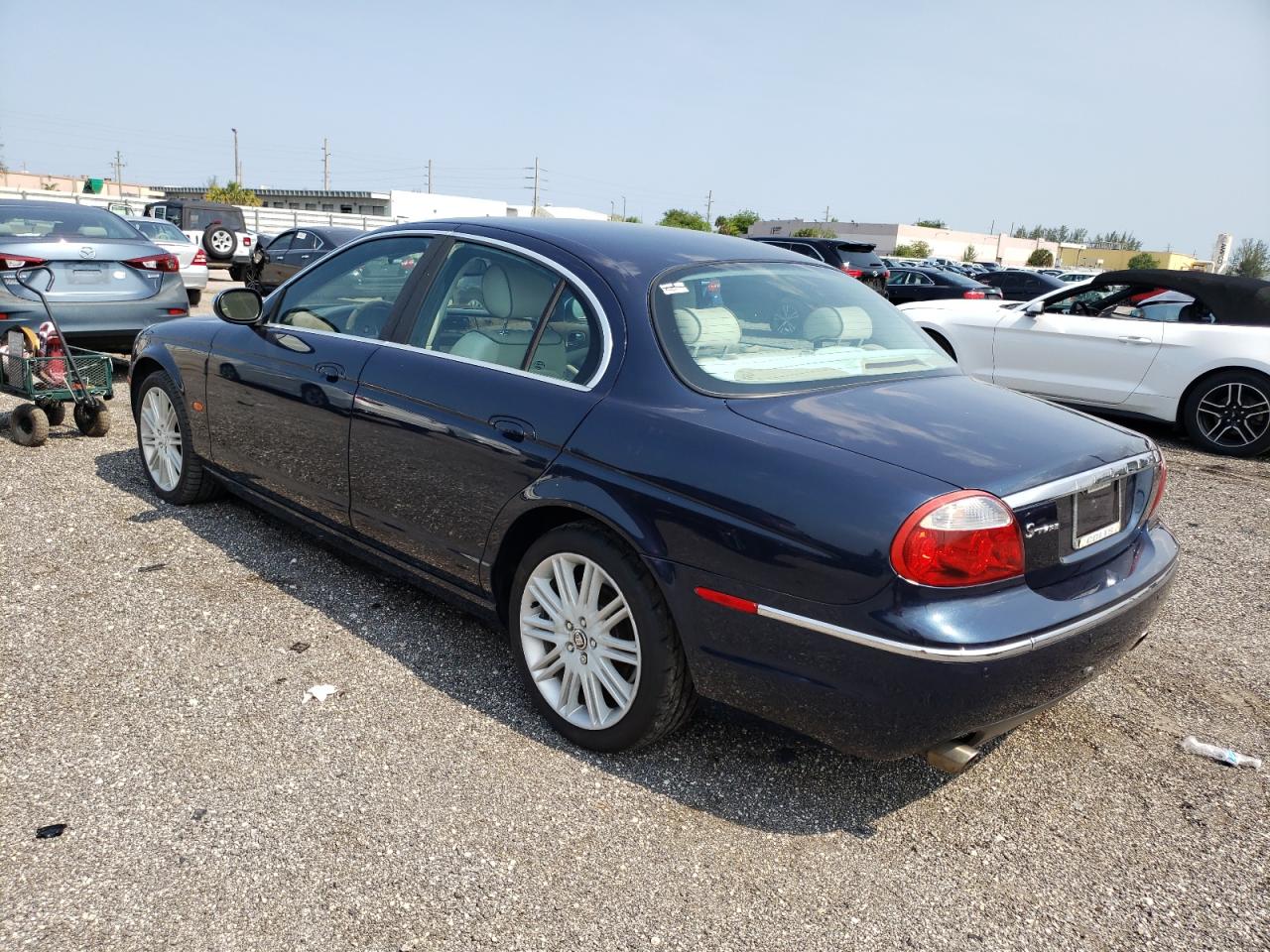 Photo 3 from auction – 2008 JAGUAR S-TYPE with VIN SAJWA01A98FN87176
