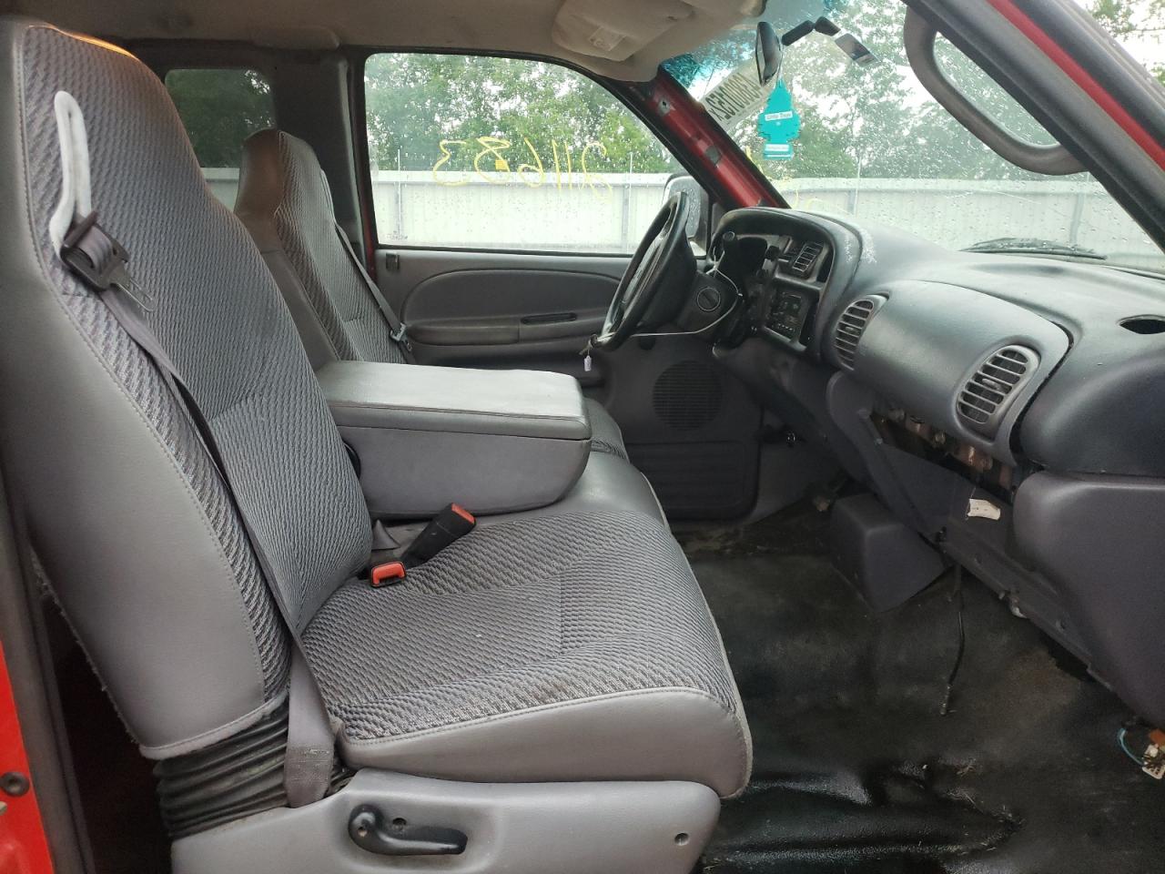 Photo 5 from auction – 2001 DODGE RAM 1500 with VIN 3B7HC13Y81M544780