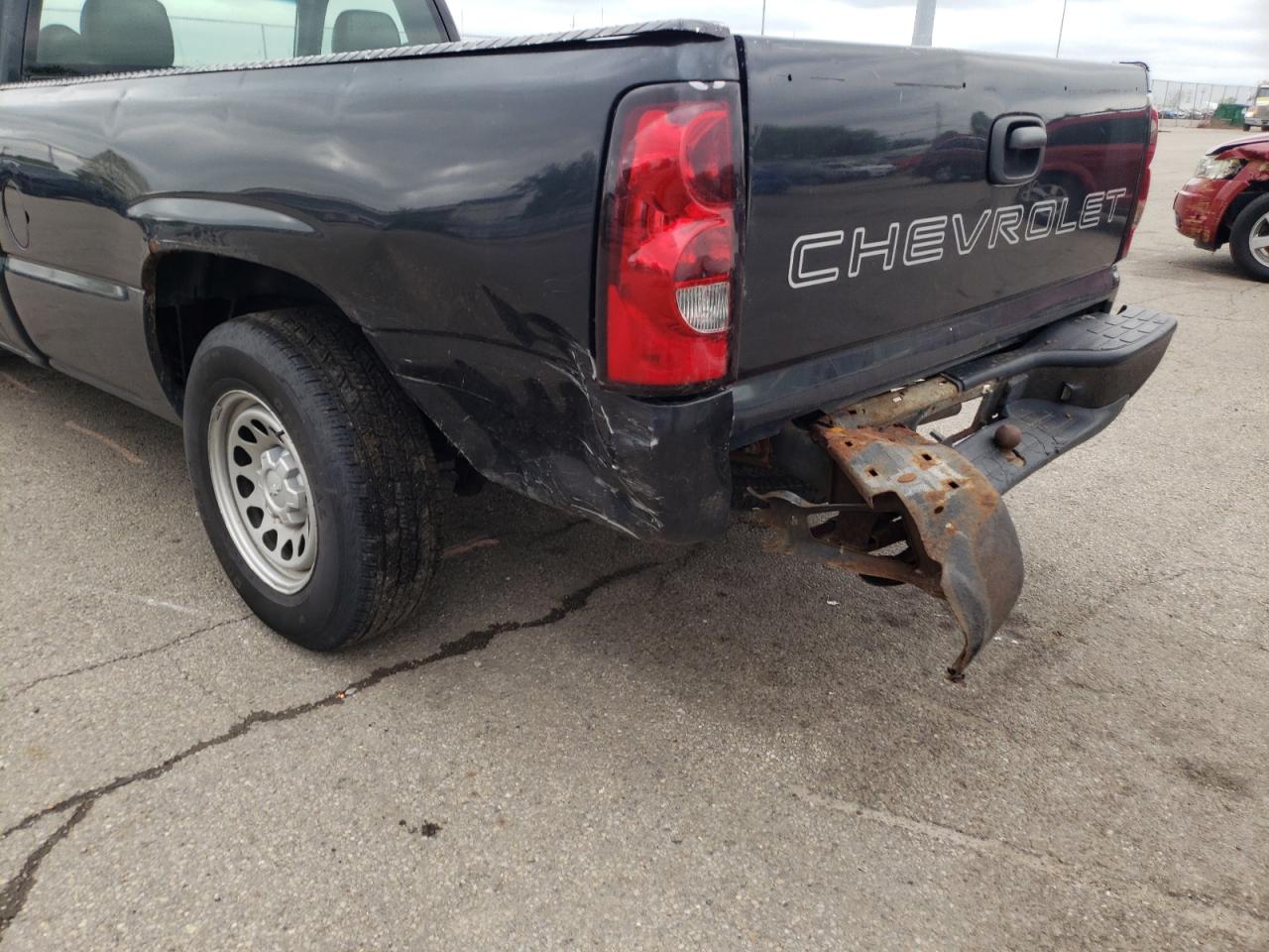 Photo 9 from auction – 2005 CHEVROLET SILVERADO with VIN 1GCEC14X25Z302970