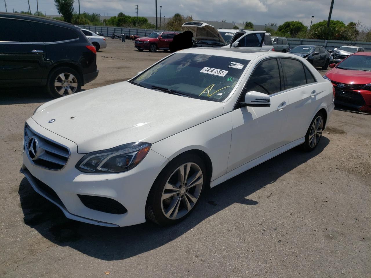 Photo 2 from auction – 2014 MERCEDES-BENZ E 350 with VIN WDDHF5KB0EA980205