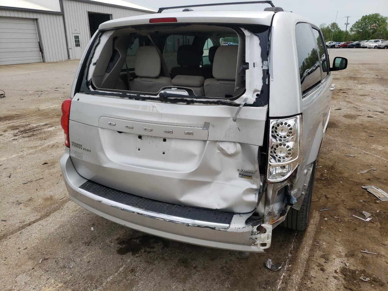 Photo 9 from auction – 2011 DODGE GRAND CARA with VIN 2D4RN5DG0BR718950