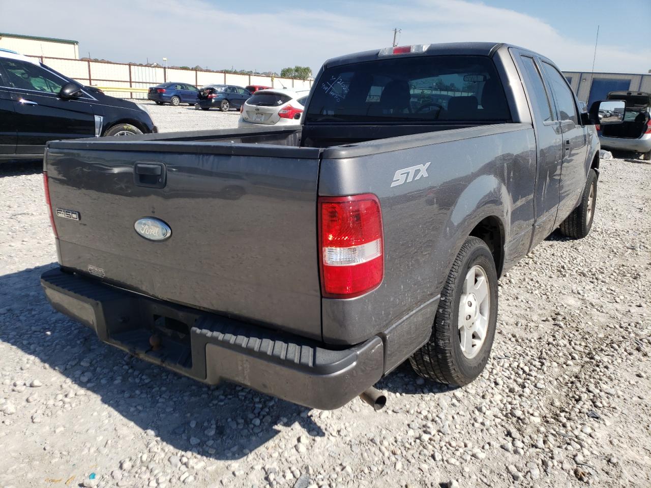 Photo 4 from auction – 2007 FORD F150 with VIN 1FTRX12W47FB53689