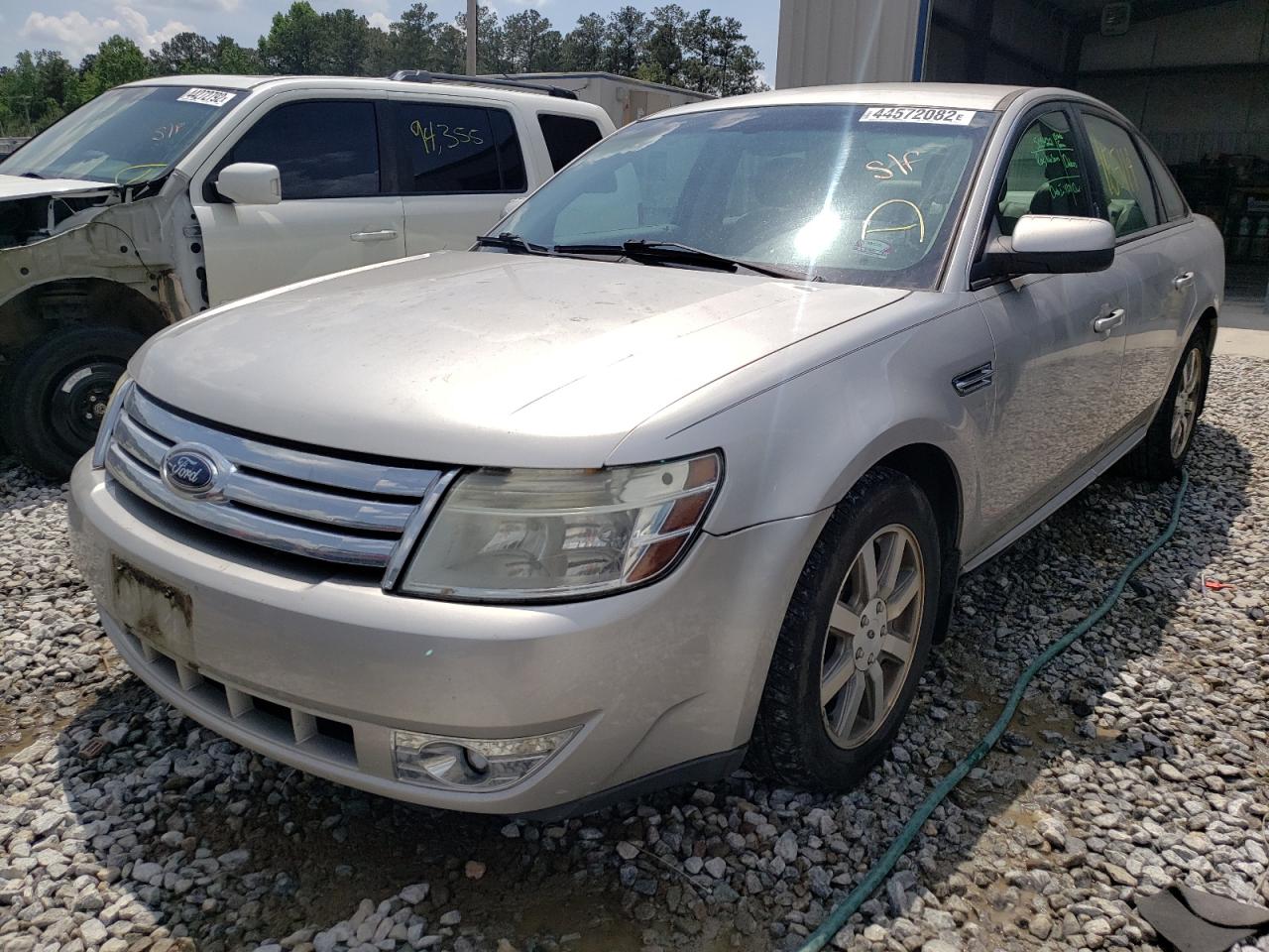 Photo 2 from auction – 2008 FORD TAURUS SEL with VIN 1FAHP24W18G184351