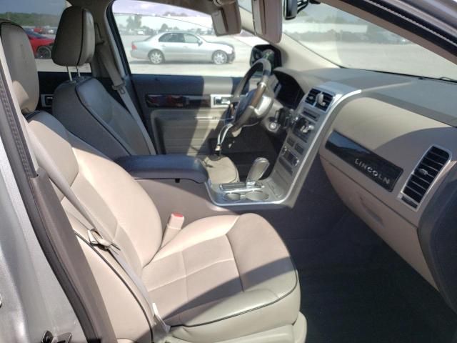 Zdjęcie 5 z aukcji – 2009 LINCOLN MKX z VIN 2LMDU88C89BJ10941