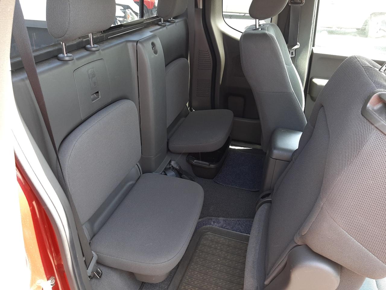 Photo 6 from auction – 2007 NISSAN FRONTIER K with VIN 1N6BD06T77C419449