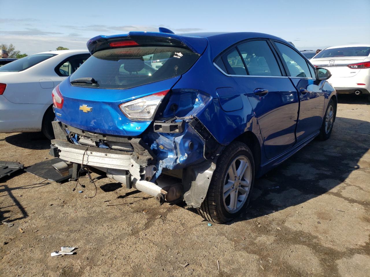 Photo 4 from auction – 2017 CHEVROLET CRUZE LT with VIN 3G1BE6SM2HS513972