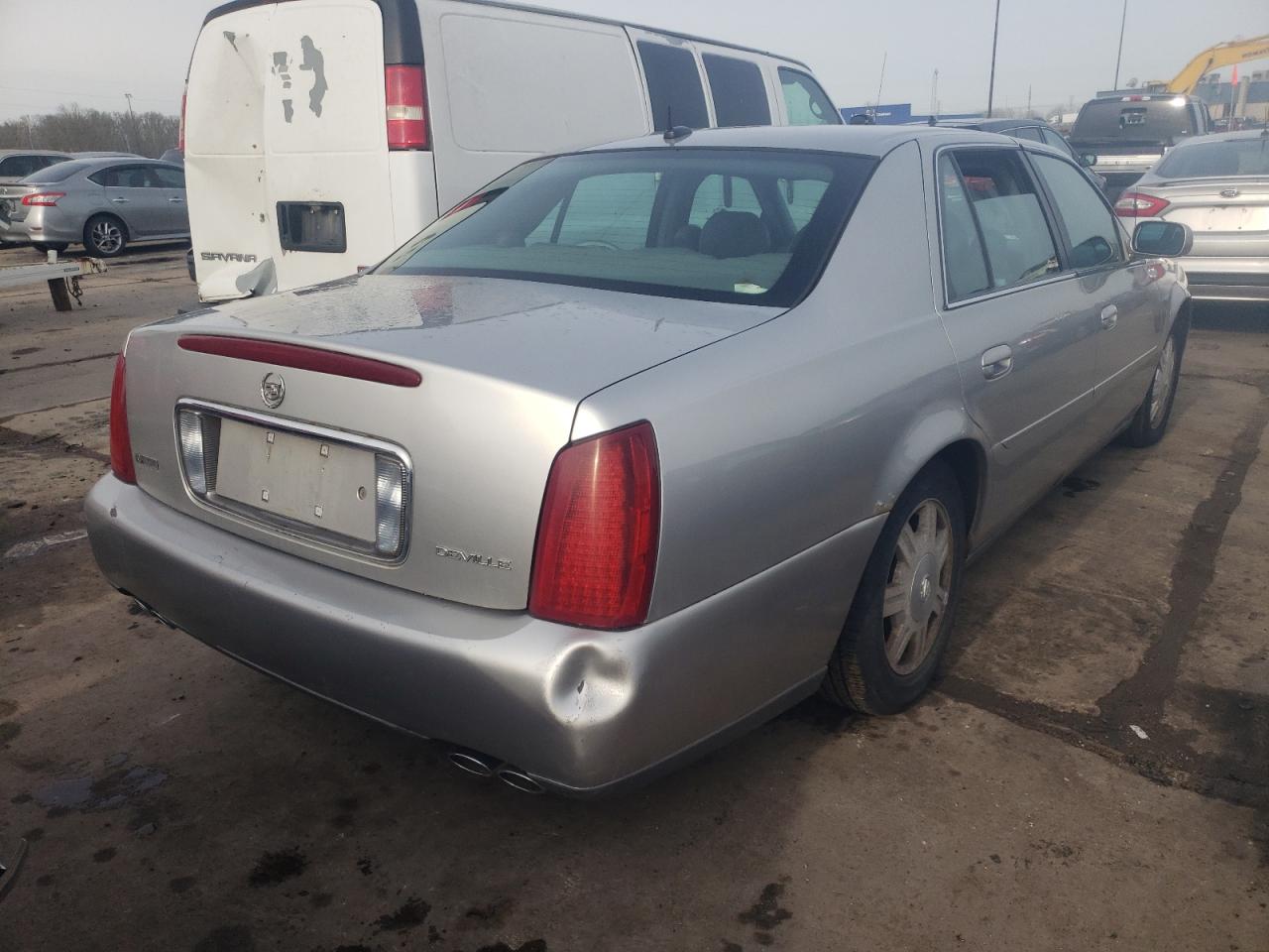 Photo 4 from auction – 2005 CADILLAC DEVILLE with VIN 1G6KD54Y95U104001