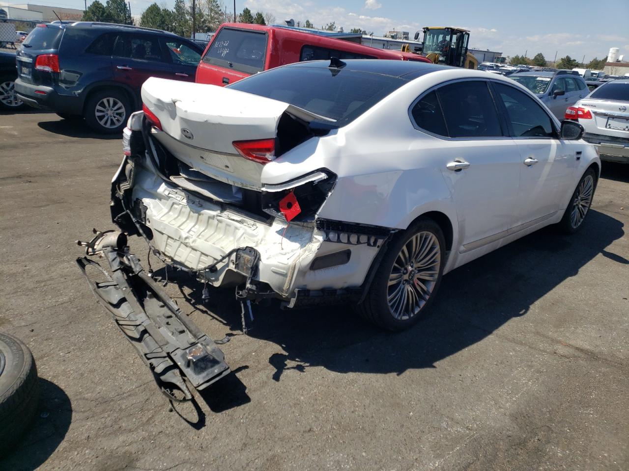 Photo 4 from auction – 2016 KIA CADENZA LU with VIN KNALN4D72G5201356