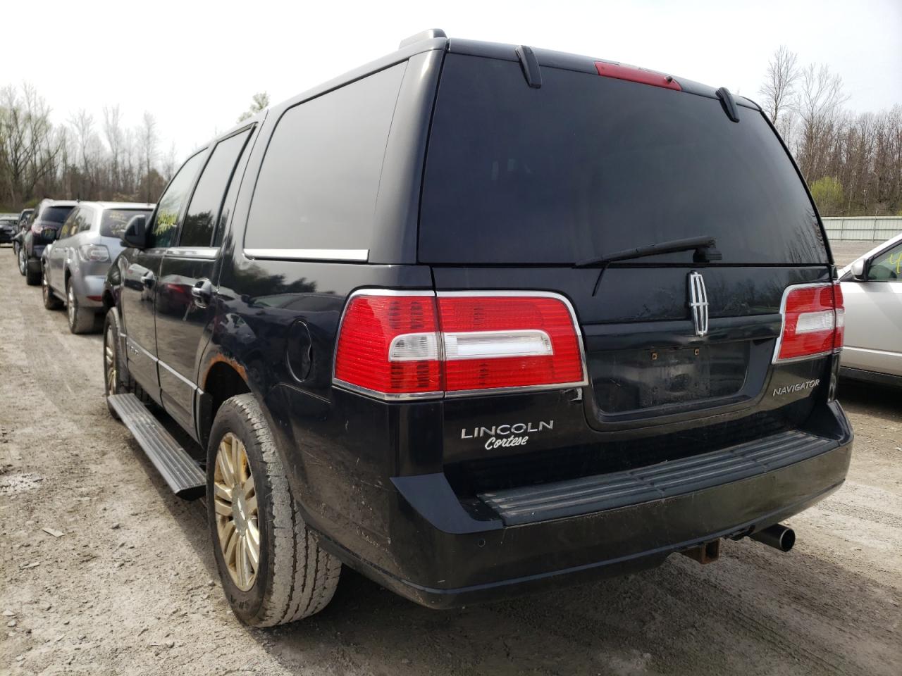 Photo 3 from auction – 2012 LINCOLN NAVIGATOR with VIN 5LMJJ2J58CEL03003