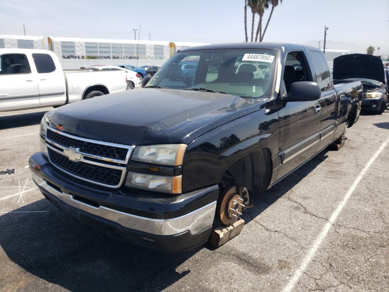 Photo 2 from auction – 2007 CHEVROLET SILVERADO with VIN 1GCEC19V27Z190987